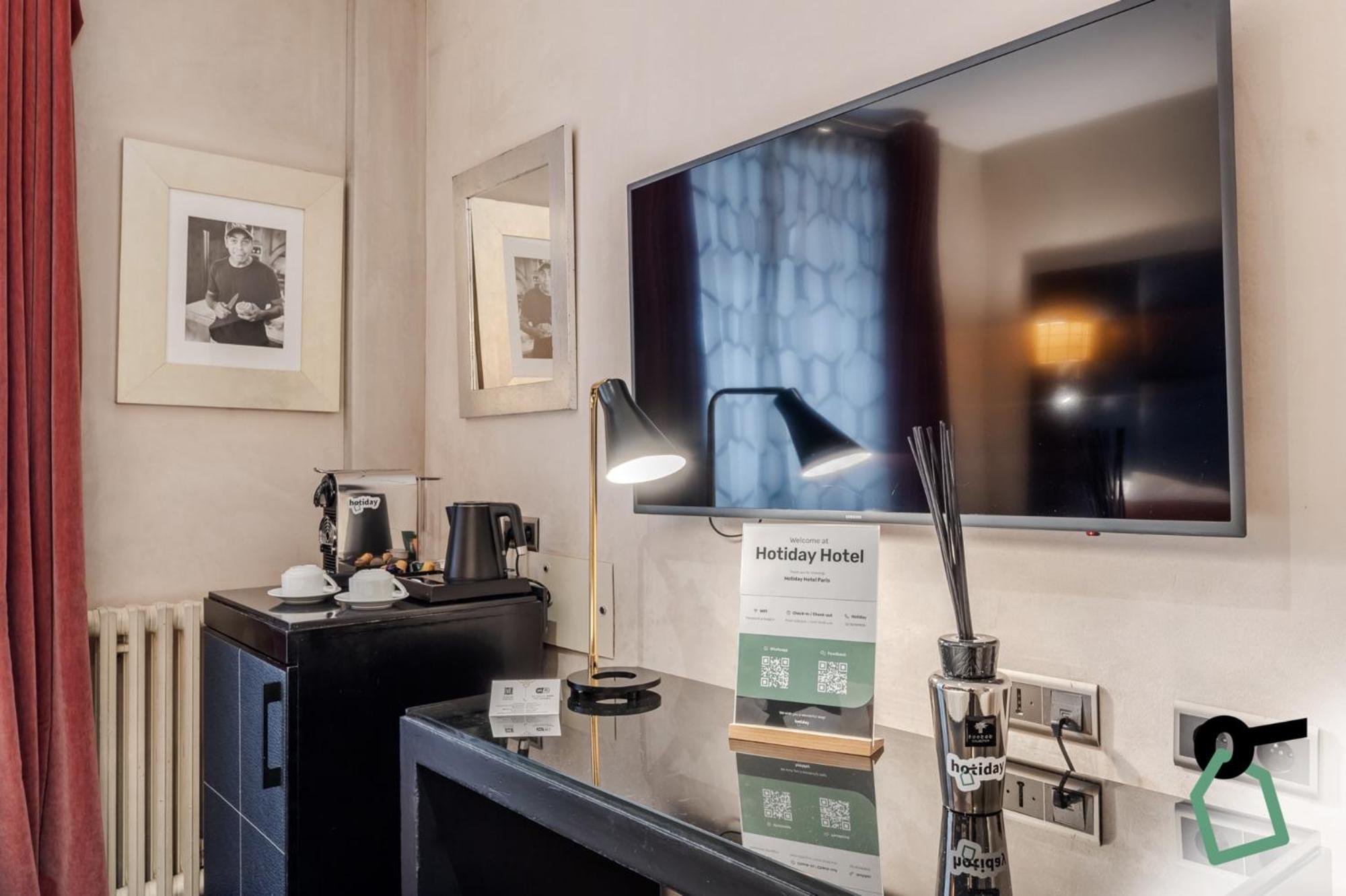 Hotel Hotiday Collection - Arc De Triomphe Parigi